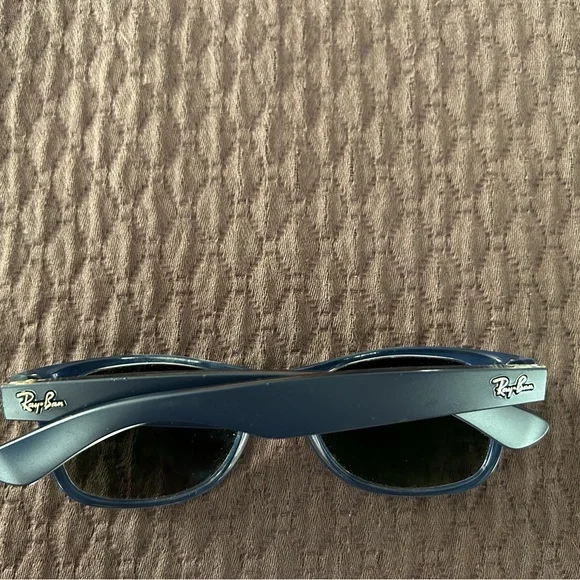 Ray-Ban “New Wayfarer” matte Blue Sunglasses - Picture 2 of 4